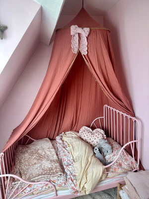 The Ivy Bow Crochet Pattern